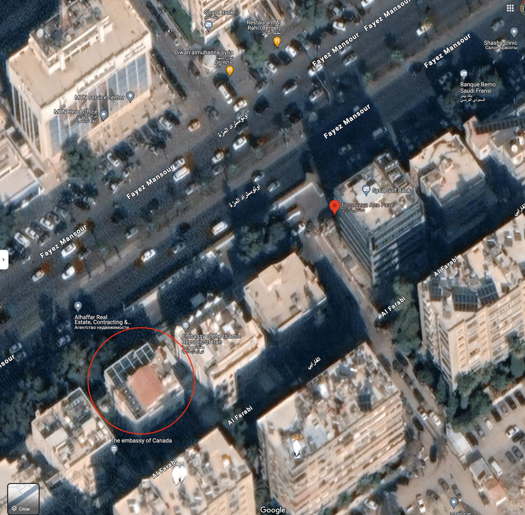 Красным обведено разрушенное в результате взрыва здание консульства 