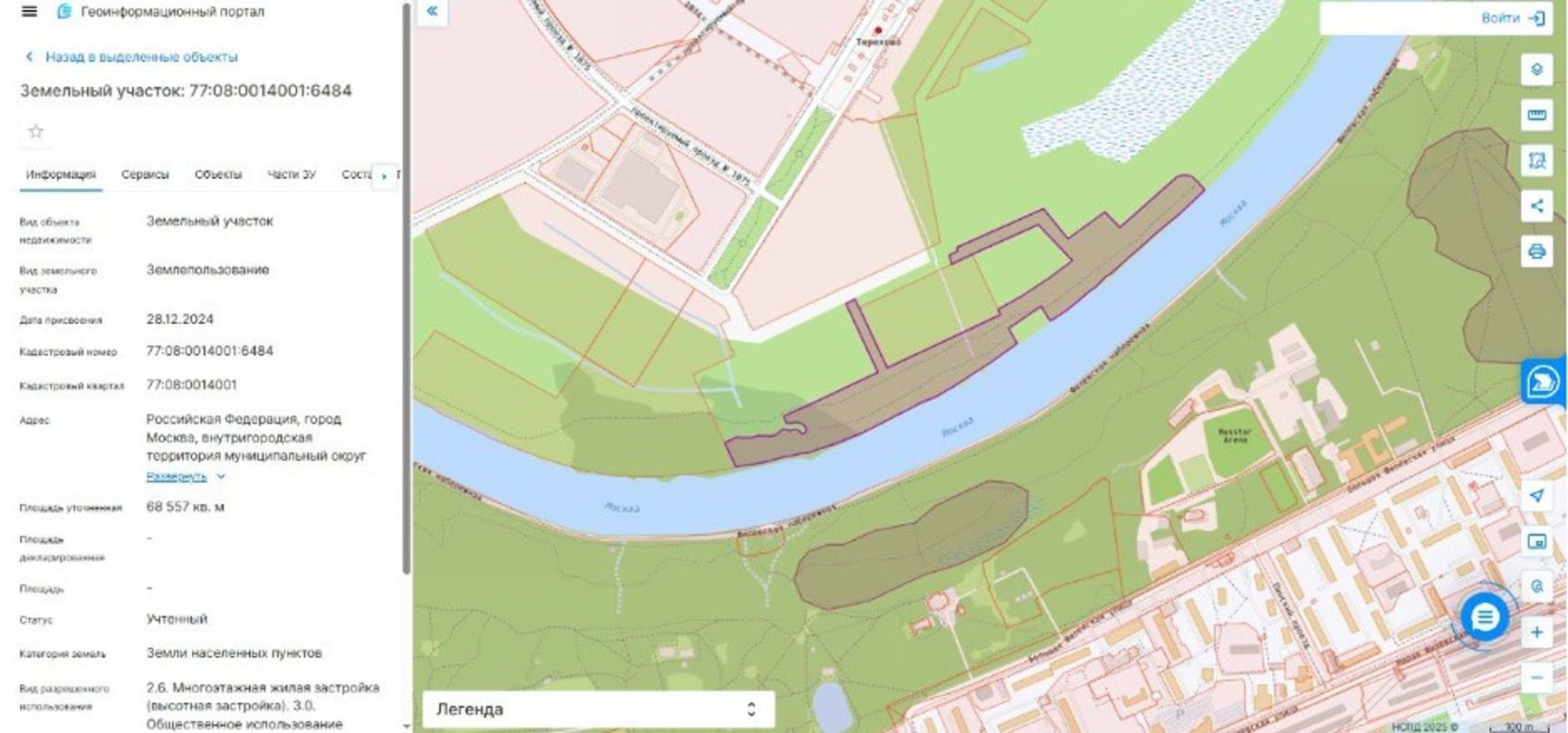 Mapped plots within the Mnevnikovskaya Floodplain protected area. Among the authorized uses is capital construction, including that of multi-story residential and commercial buildings