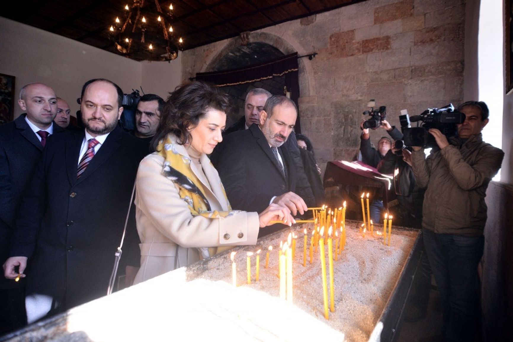 Никол Пашинян с супругой Анной Акопян